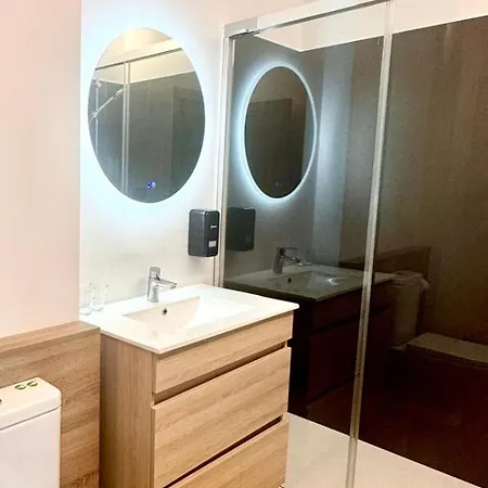 ゲストハウス Miramar サダ